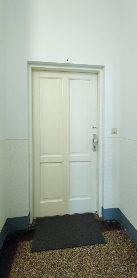 Highlight Apartment Naschmarkt Вена Экстерьер фото